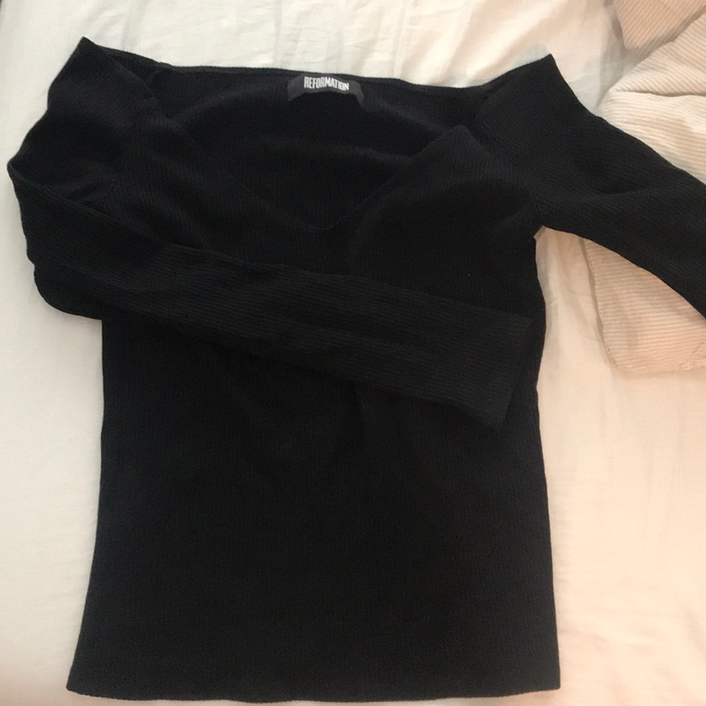 Reformation| Shoulder off top